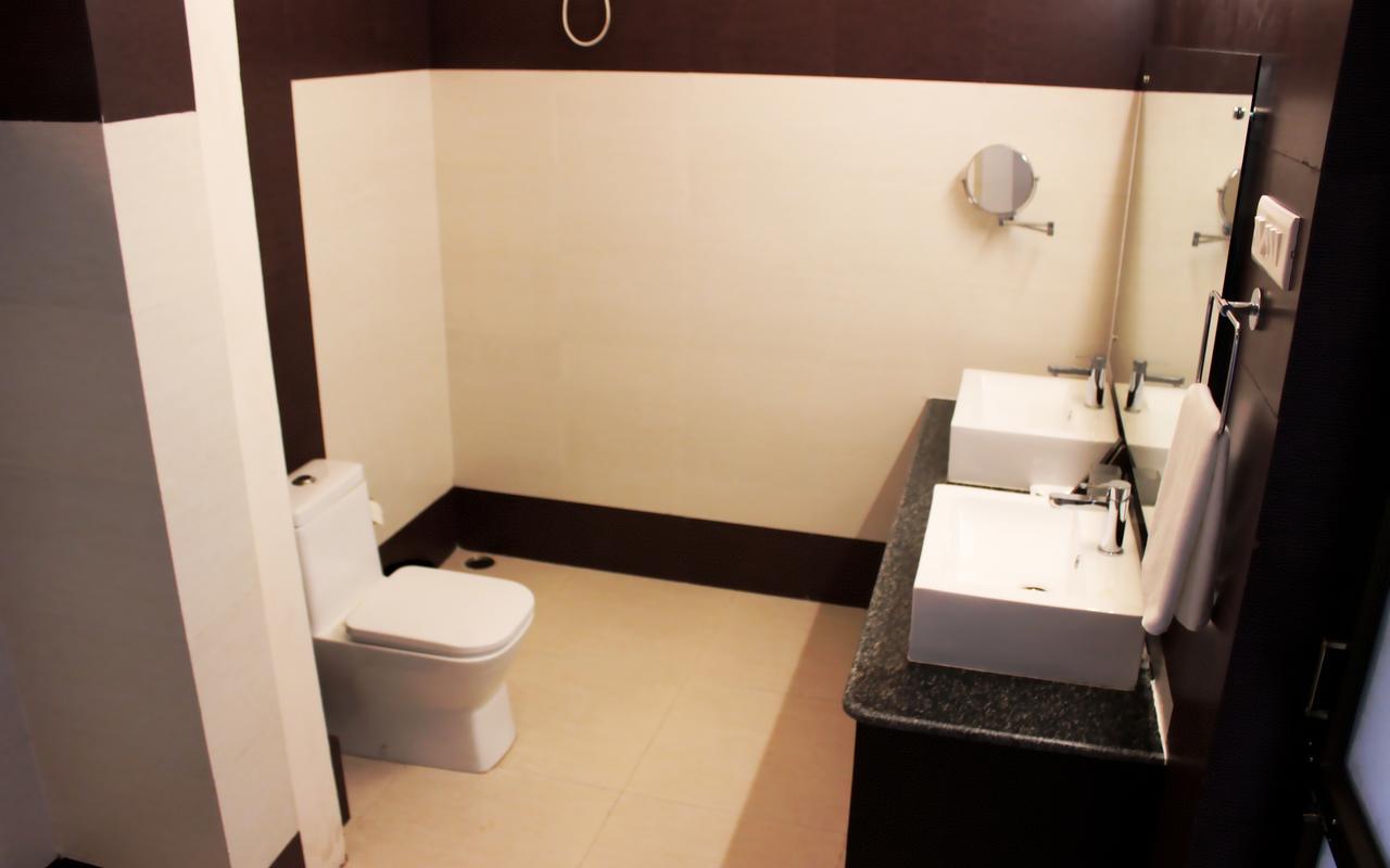 Hotel Grand Tizu Dimāpur Zewnętrze zdjęcie