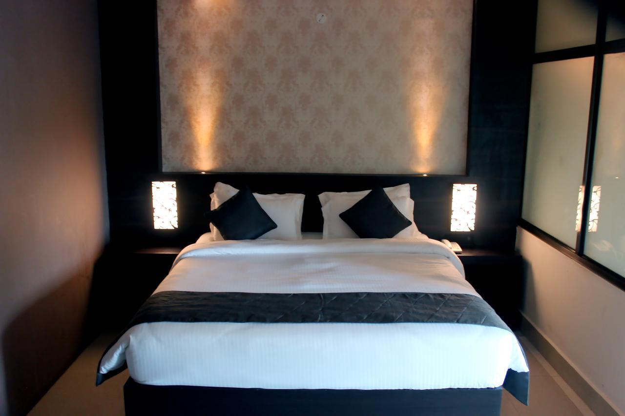 Hotel Grand Tizu Dimāpur Zewnętrze zdjęcie