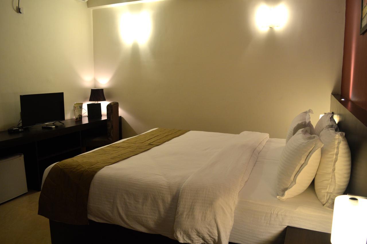 Hotel Grand Tizu Dimāpur Zewnętrze zdjęcie
